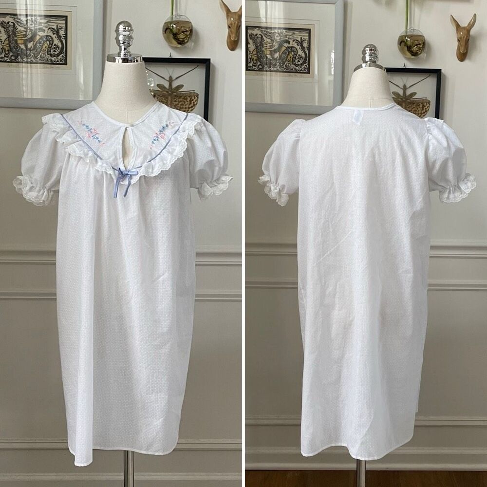 Vintage 70s Glencraft Nightgown Union Label White Swiss Dot Embroidery Keyhole L